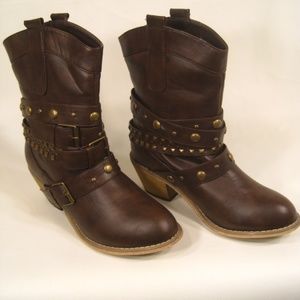 Wild Diva Women's Brown Boots Short Faux Leather